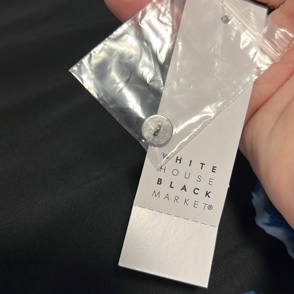 White House Black Market NWT Esmee Floral Dress with Drama Sleeve Size XS - Picture 6 of 13